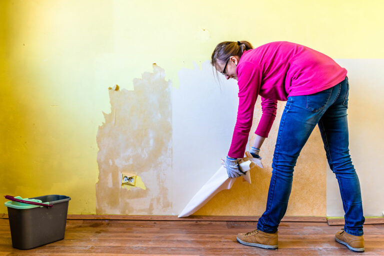 9 mistakes to avoid when hiring water damage restoration professionals